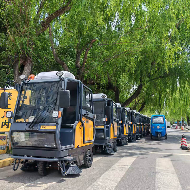 咸阳机场E10FB/E850FB/S1800扫地车、H53高压冲洗车