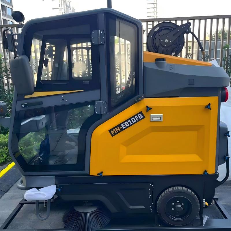 宁波余姚大观未来里MN-E810FB大功率扫地机